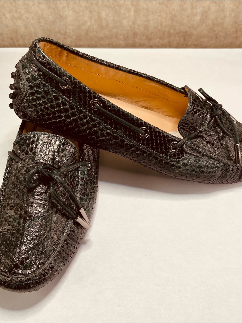 Tods Gommino Forest Green Women’s Leather Snakeskin Driving Loafers Size 8